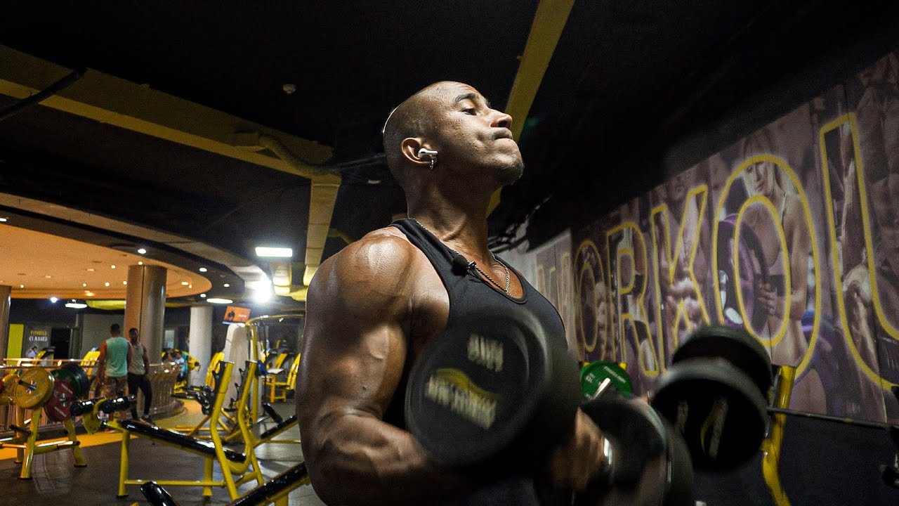 Meat Head Fabrice Is Back | Back Workout At Myfit Caudan