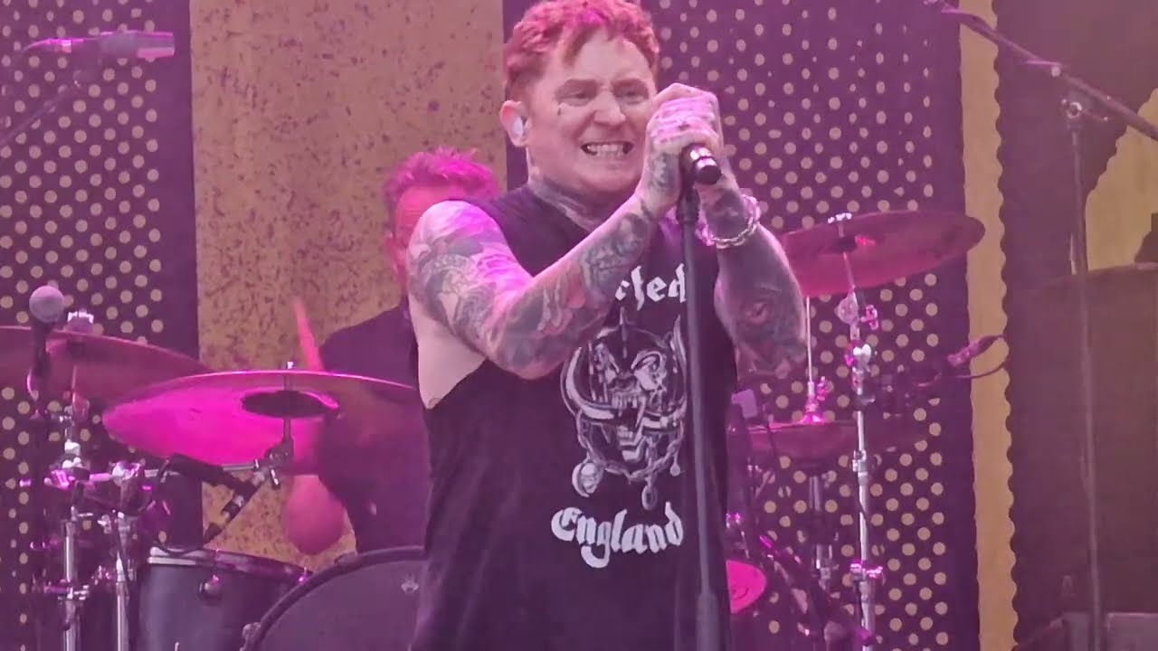 Sex Pistols feat. Frank Carter - Holidays In The Sun (Porispere 1/8/25)