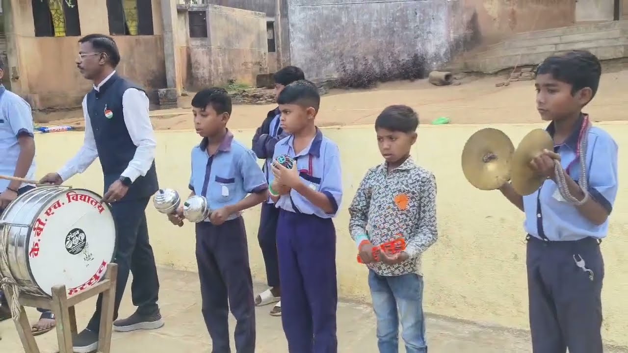 के.बी.एच्.माध्य. व उच्च माध्य. विद्या. हरसुल || प्रजासत्ताक दिन सामुहिक कवायत || उभे हात || बैठे हात