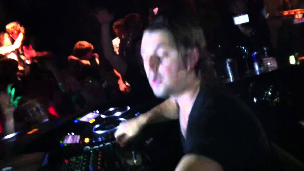 Axwell @ Platinum Club Geneva - Part 3 - 17/12/10