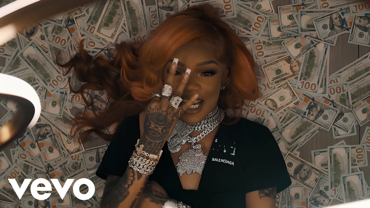Glorilla ft. Moneybagg Yo & Yo Gotti - On Money [Music Video]