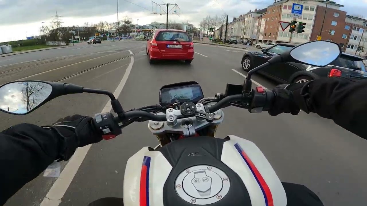 Early Spring Ride Dusseldorf to Moenchengladbach | BMW G310R | POV Bike Ride Saturday Afternoon