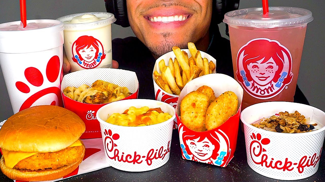 ASMR WENDY'S VS CHICK-FIL-A MUKBANG *NO TALKING* EATING SHOW MOUTH SOUNDS BIG BITES
