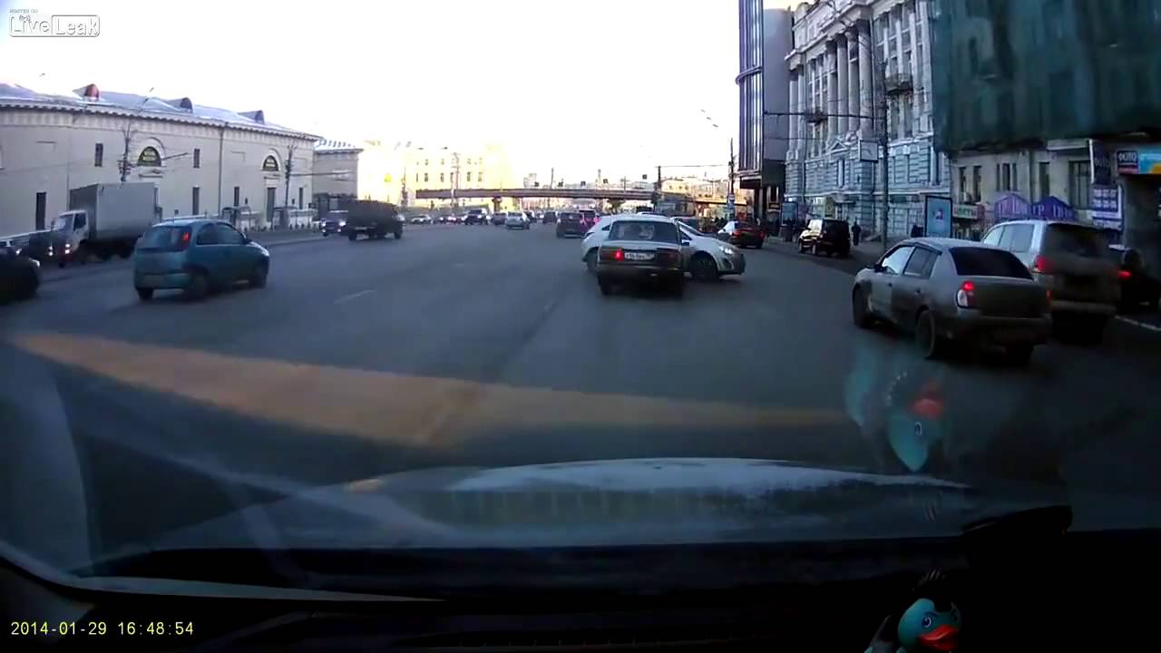 The art of Car Parking only in Russia