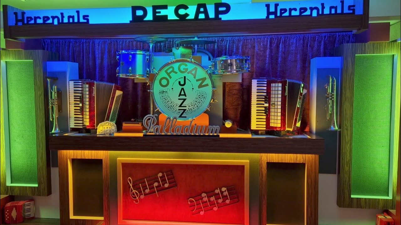 Decap Orgel De Palladium Speelt Een Onbekend Nummer.