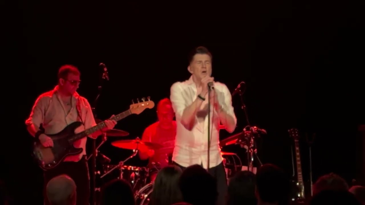 THE SMYTHS - LAST NIGHT I DREAMT THAT SOMEBODY LOVED ME