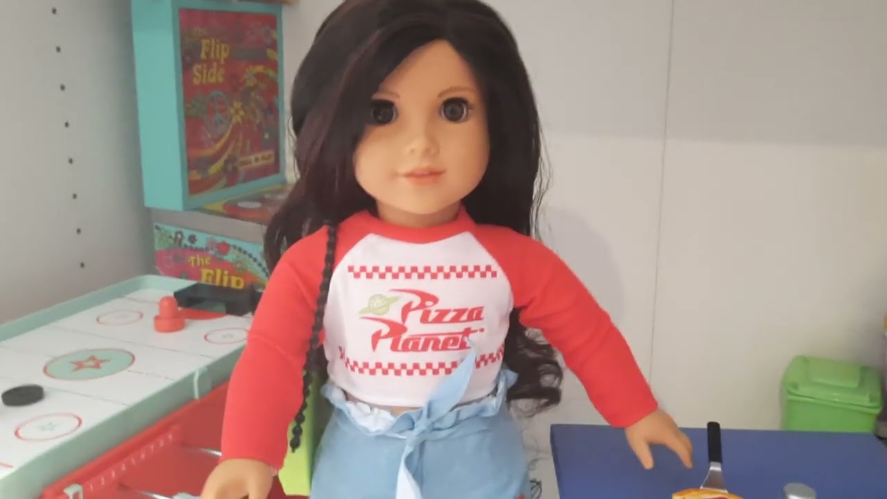 Disney ILY 4ever Toy Story Inspired - Pizza Planet outfit unboxing and review