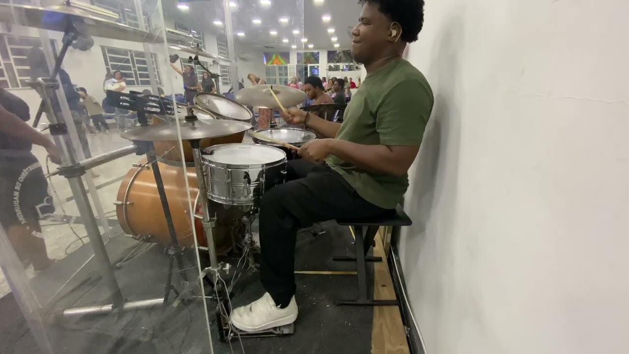 🥁🔥 Olhei pro Alto – Midian Lima | Drum Cover Gospel