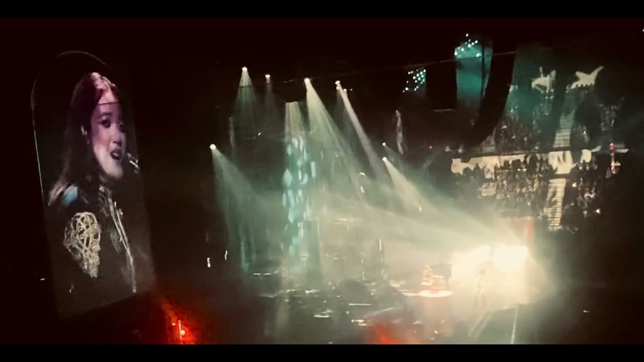Goddess / Tough Luck, Laufey, San Diego, 9-24-2025
