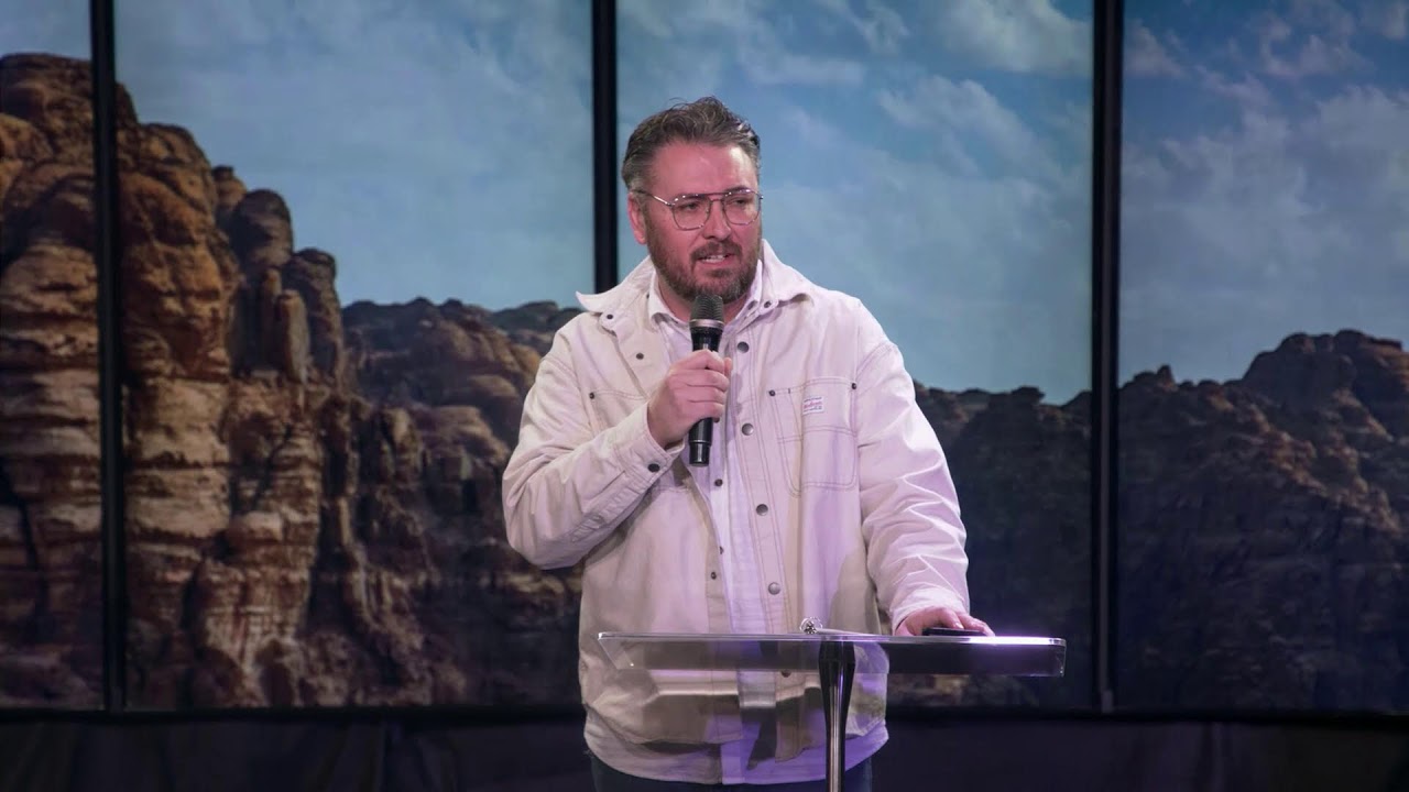 Love That Defines | Dustin Williams | 9:00 AM