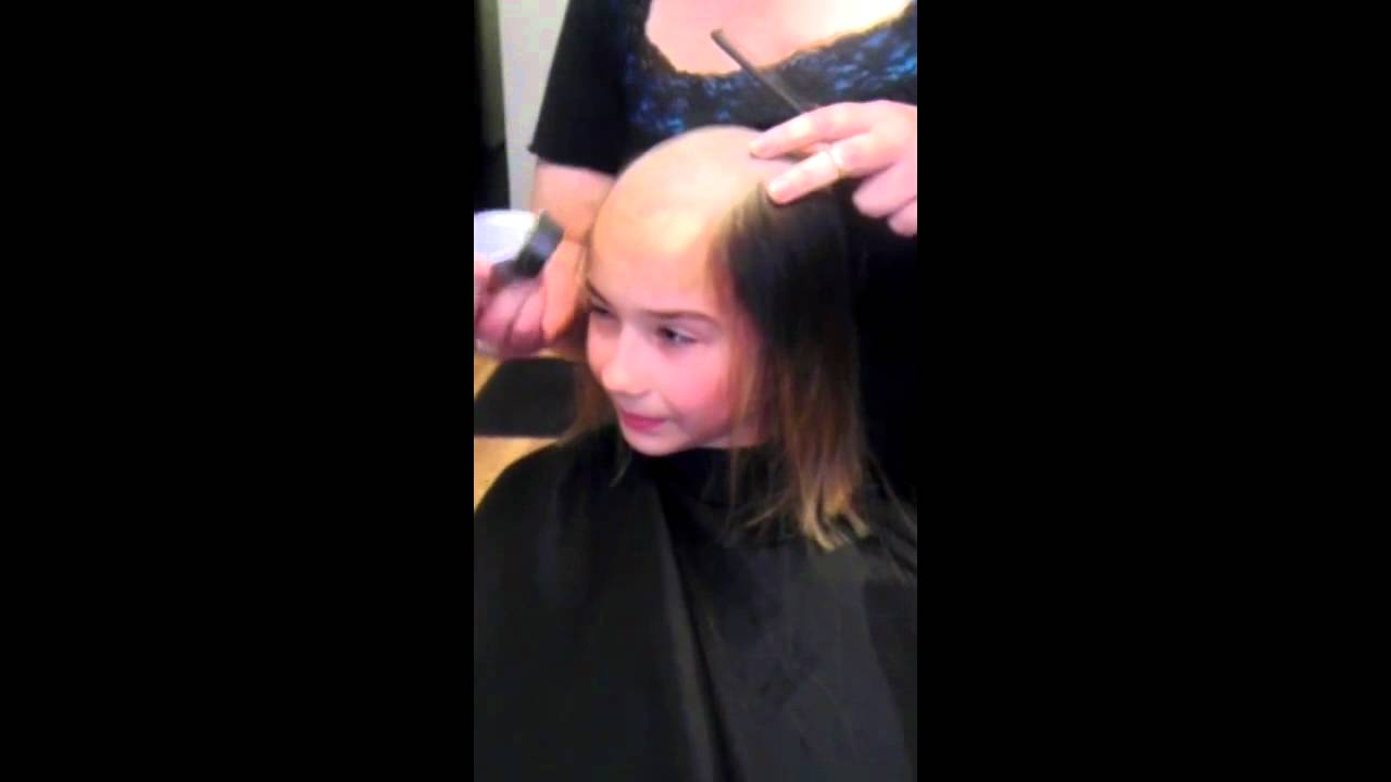 Teenage Girl Shaves her Head to Raise Money for St Baldrick's Foundation