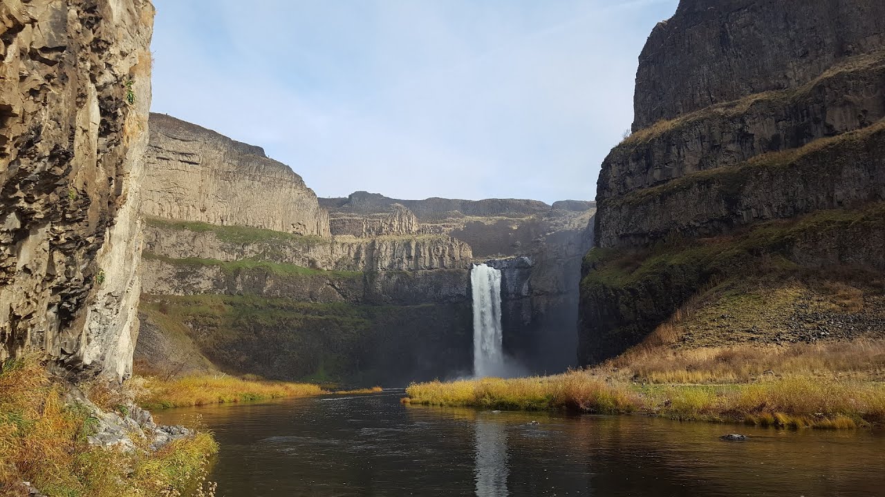 Palouse Falls - Hiking To The Bottom