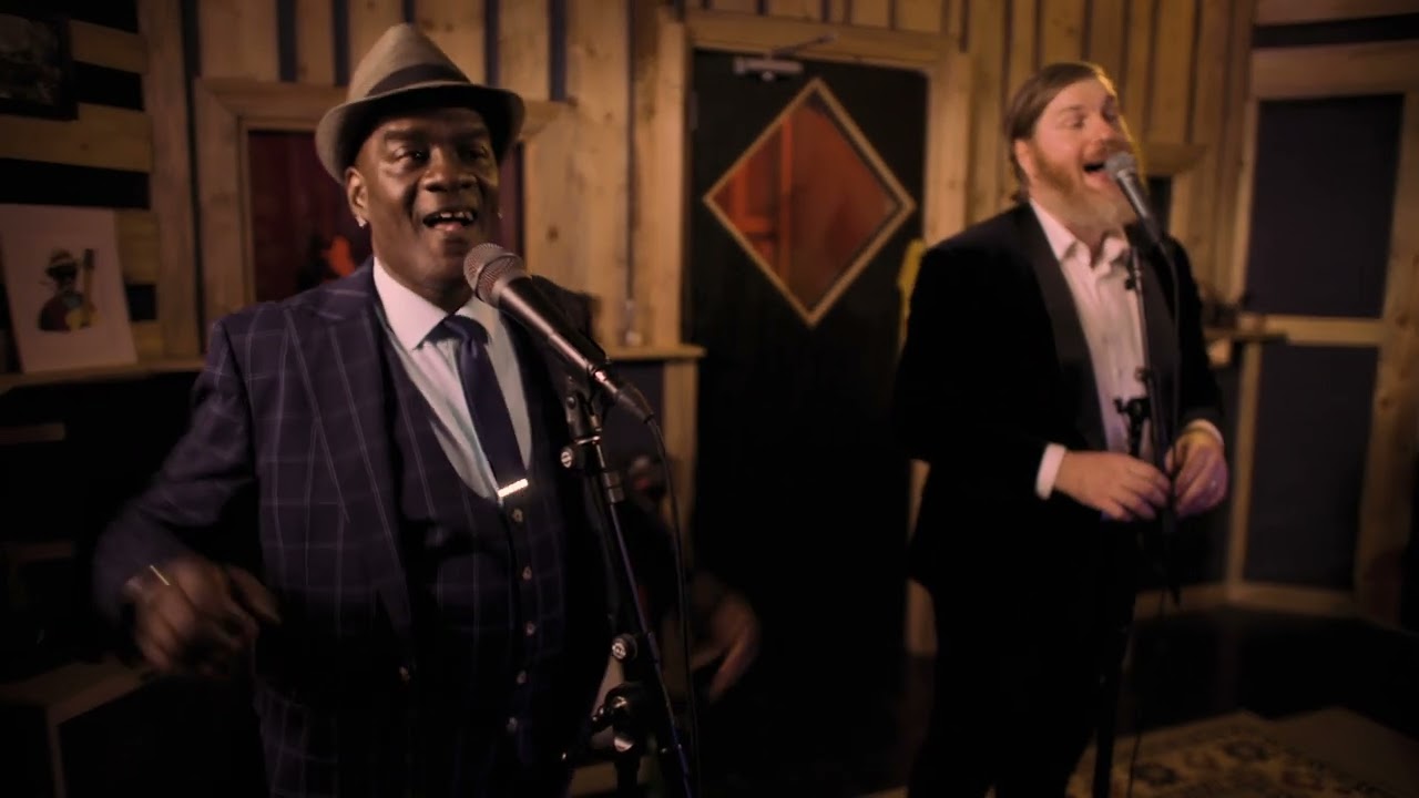 December, 1963 (Oh What a Night) - The Engagements (The Four Seasons cover)