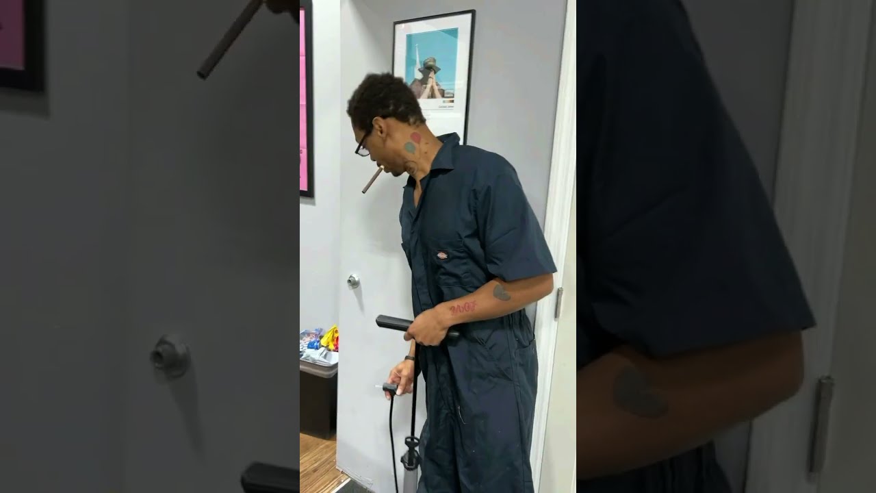 Они наняли не того дезинсектора 🤣🤣🤣