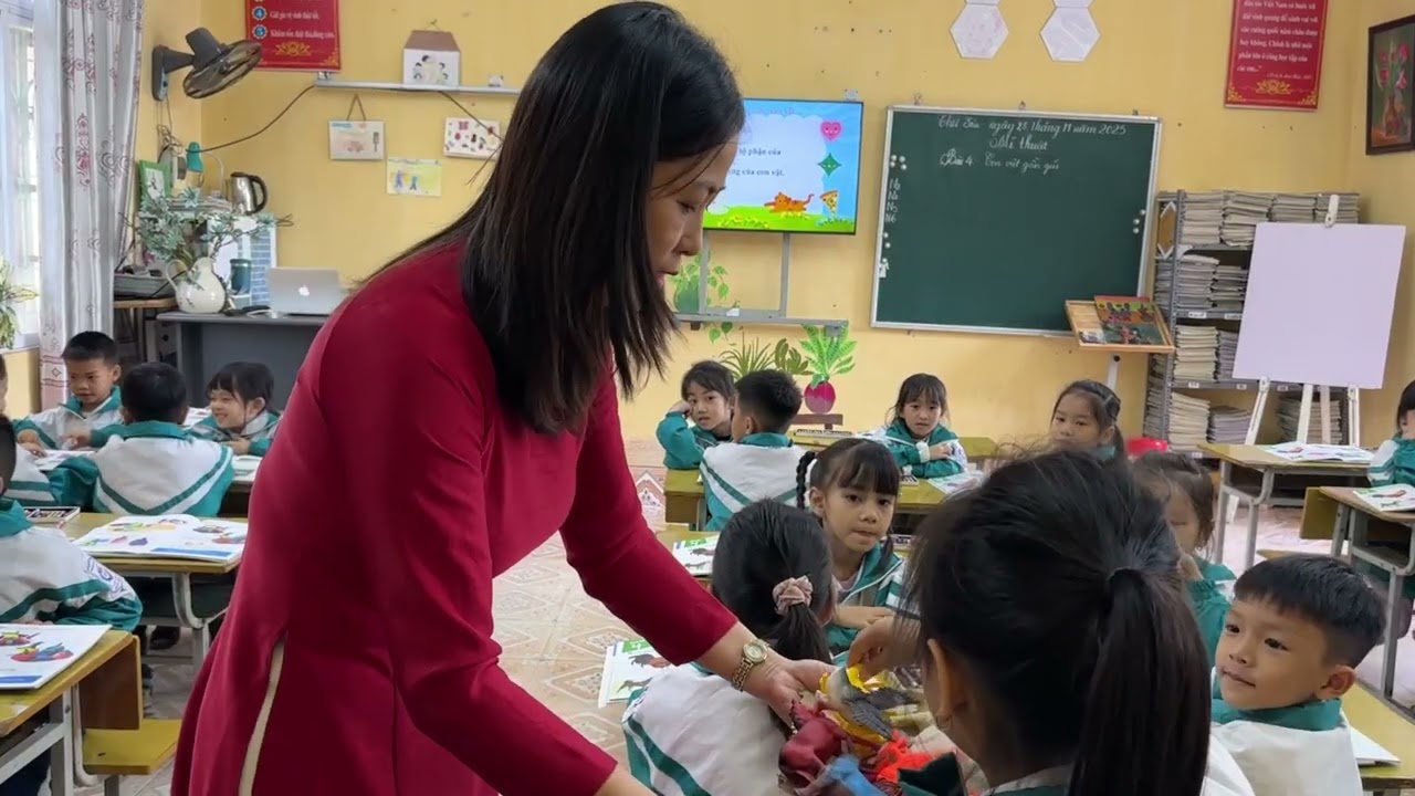 Mĩ thuật lớp 1 - Con vật gần gũi_GV Nguyễn Thị Nam Phương_TH Hiên Vân
