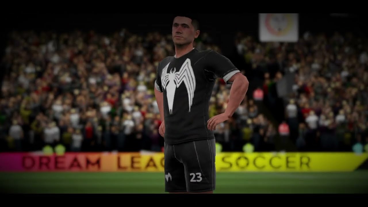 Robert Lewandowski Signed DLS 25 #shorts #robertlewandowski #trending #football #dls #dlstrickyshot