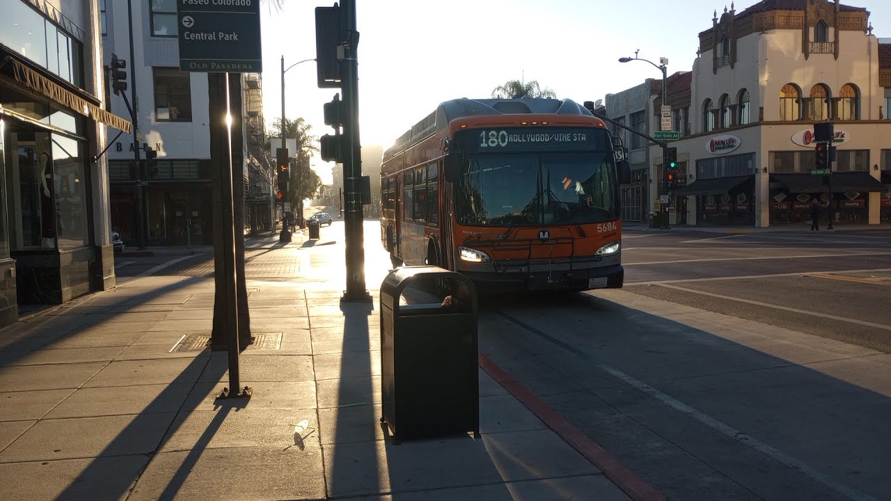 2014 LACMTA New Flyer XN40 5684