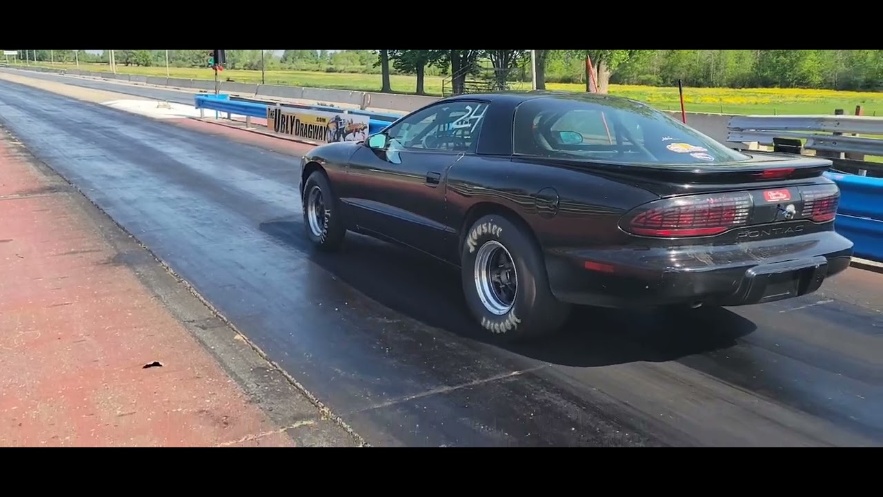 Long wheelie at Ubly Dragway