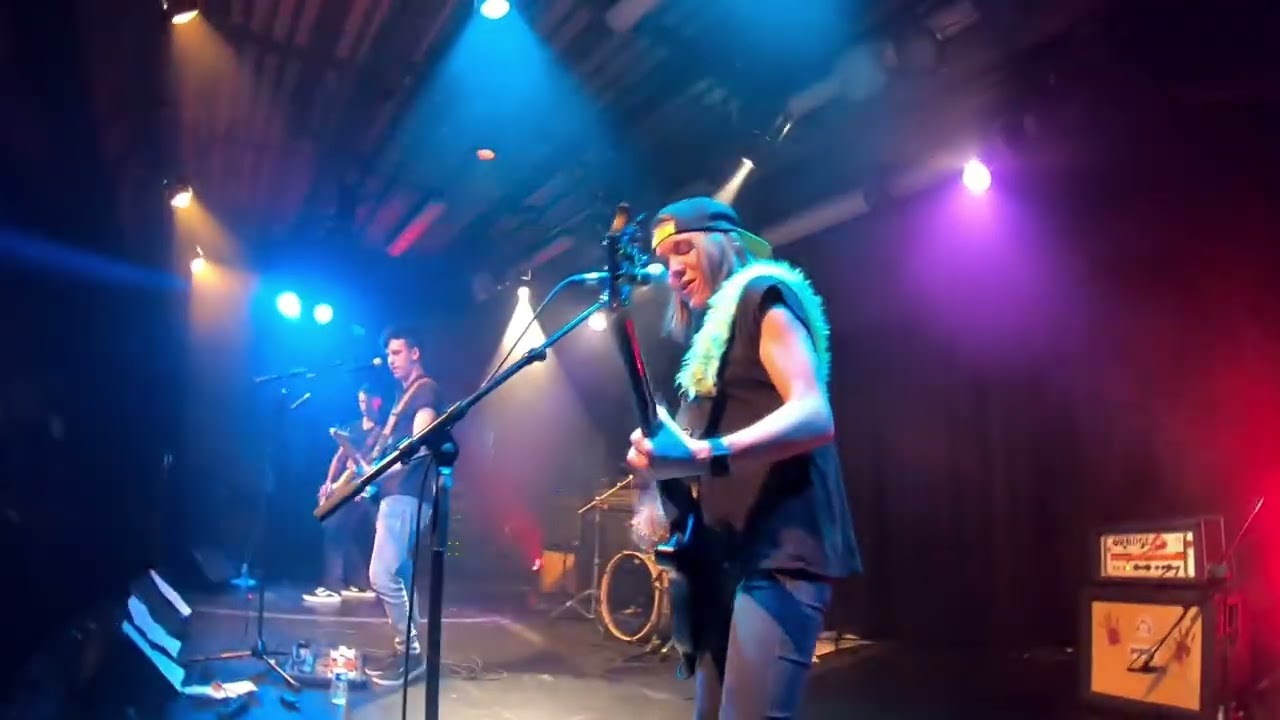 [LIVE] Brainless Network : The Brawl + World of drunken fantasies @ MJC Cyrano (Gif-sur-Yvette)