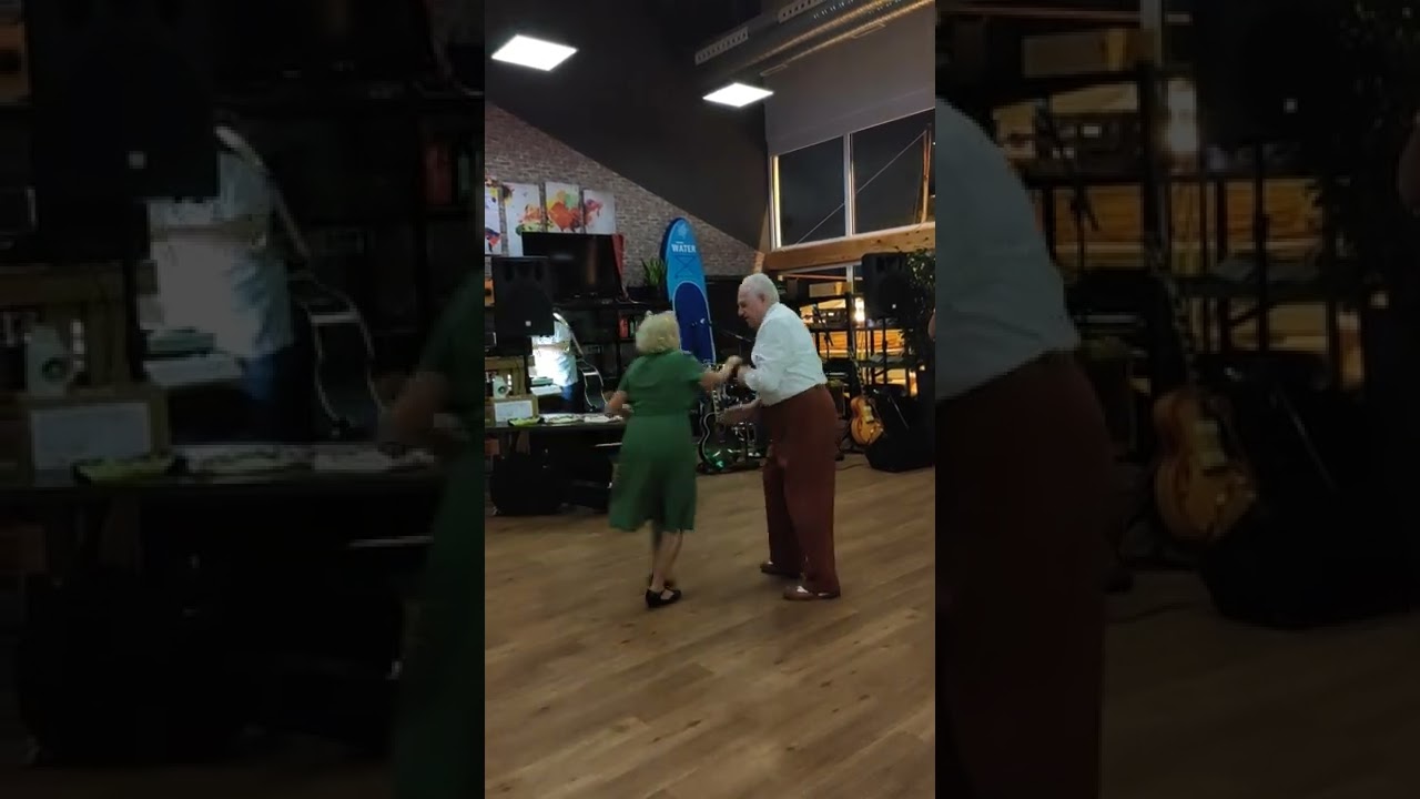 Boogie Woogie - Nellia (76) and Dietmar (80) Ehrentraut