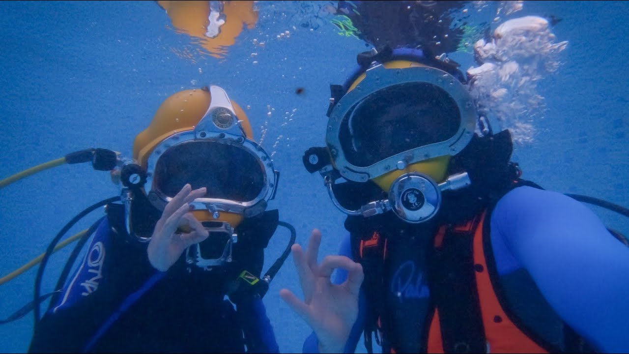Backyard Scuba Adventures,  Diving In Commercial Diving Helmets!