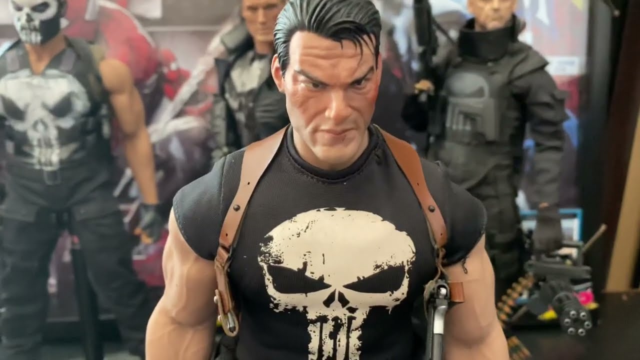 1/6 DAFTOYS custom punisher  on a Phicen M35 body