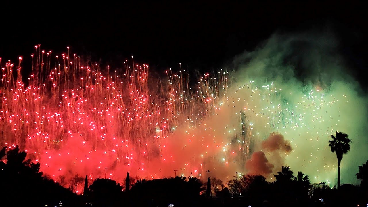 Nit de Foc of Fallas 2023 - Spain's Biggest And Most Expensive Firework? Pirotecnia del Mediterráneo