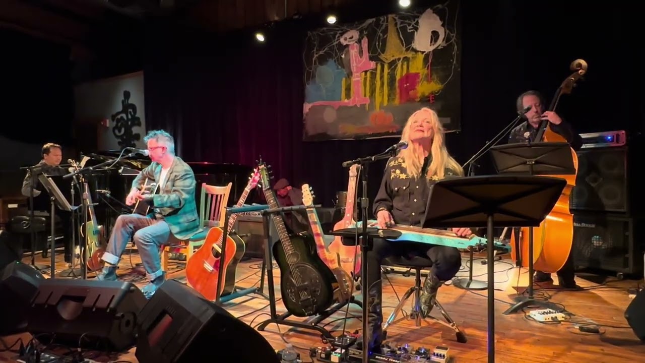 Two Many Guitars with Cindy Cashdollar, Jack Petruzzelli, Karl Allweier and Peter Yarin 