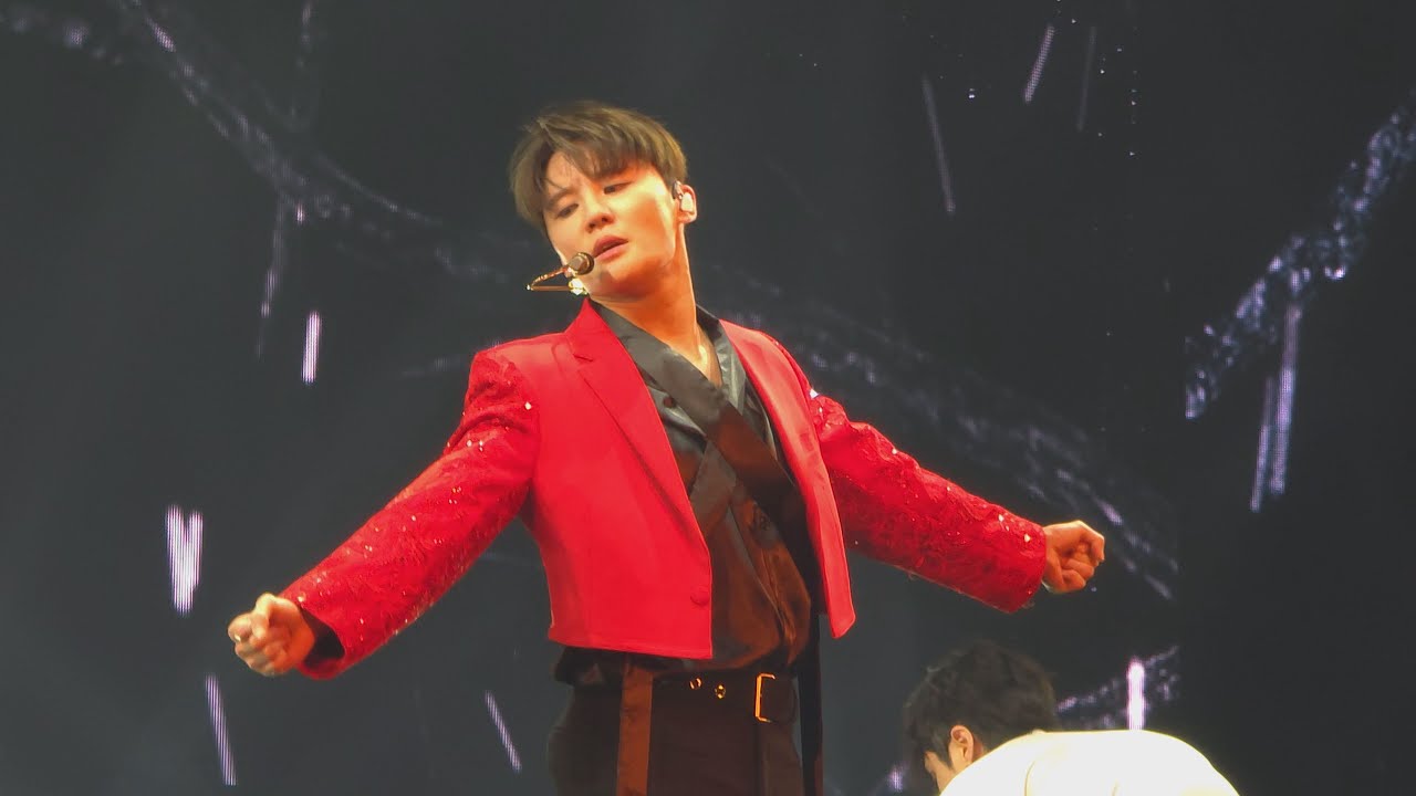 241110 Xia Time - Tarantallegra + 꽃 + Rock the World 김준수 직캠 @JX콘서트