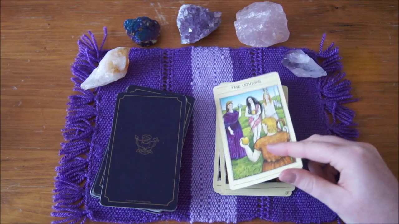 Mythic Tarot Flip-Through :: The Witches Corner