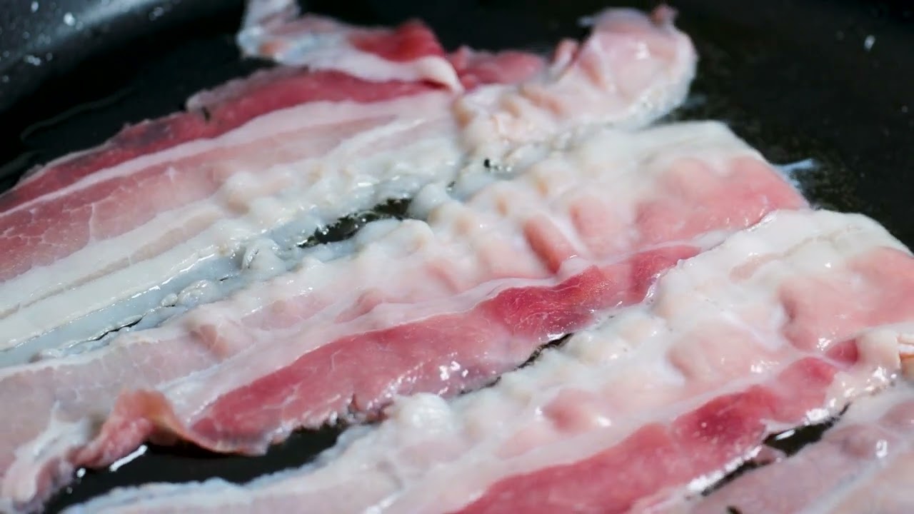Speck pfanne hei&szlig; bauchspeck