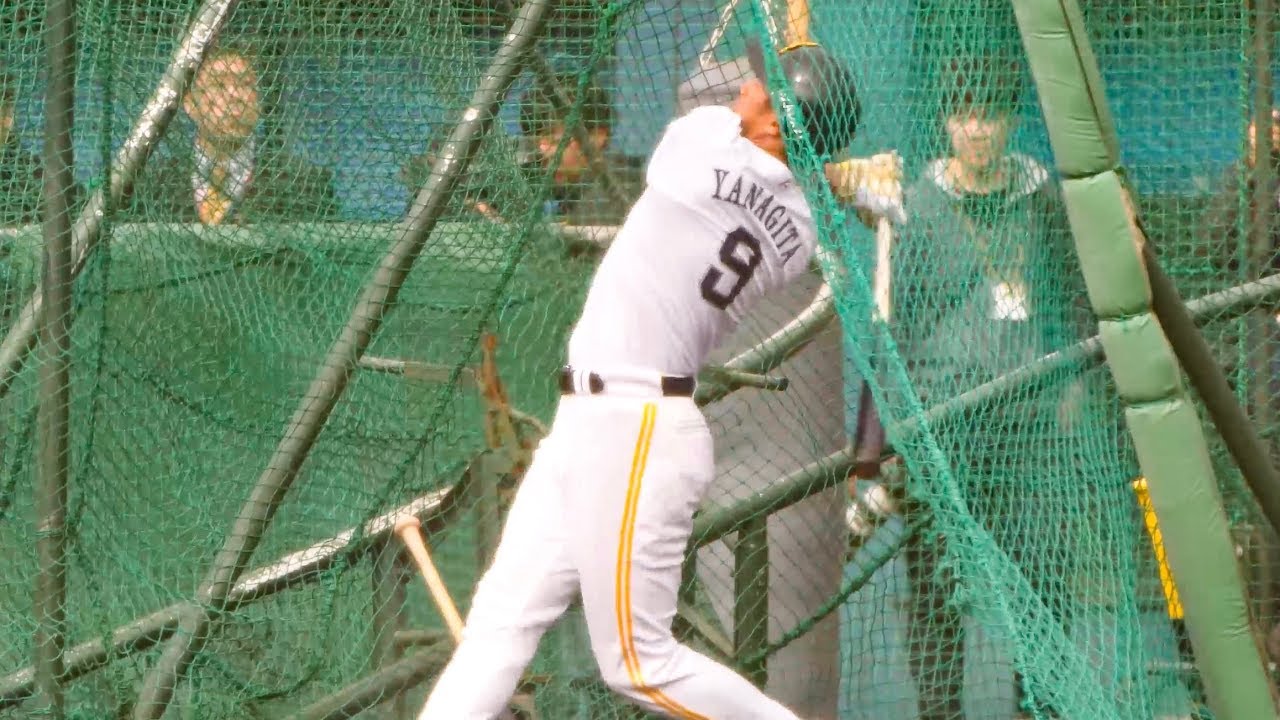 ソフトバンク 柳田悠岐のフルスイングでのティーバッティングとフリー打撃