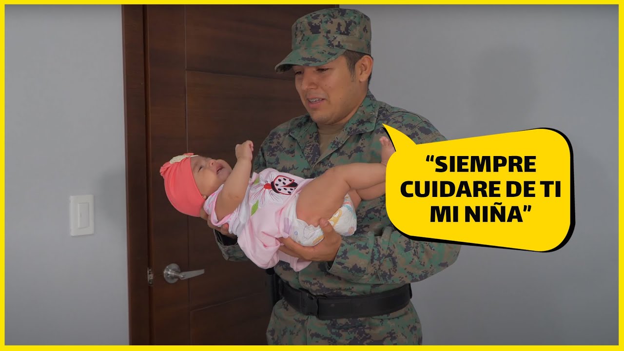 Militar se convierte en padre y madre por el bienestar de su hija reci&eacute;n nacida