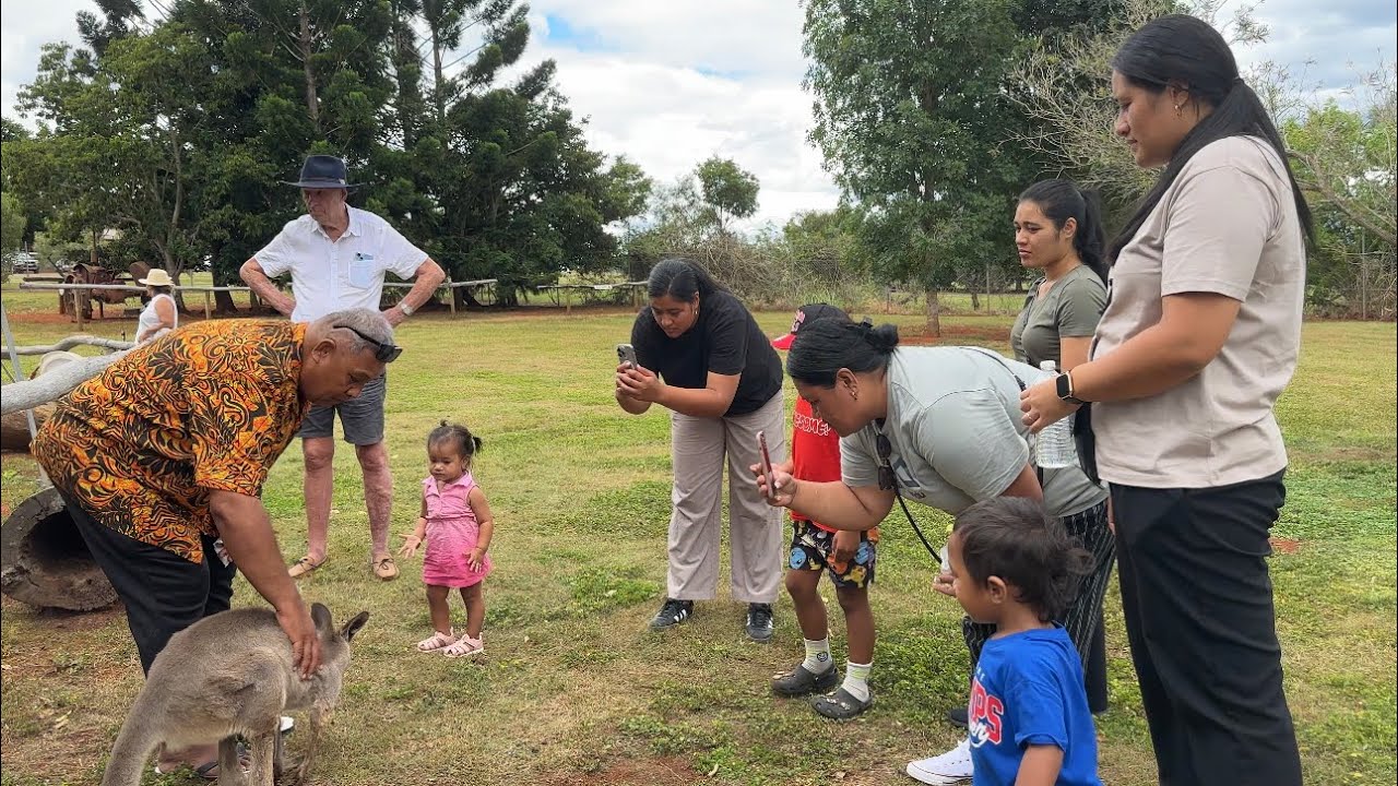 Family From NZ Visit And Touring Around Bundaberg