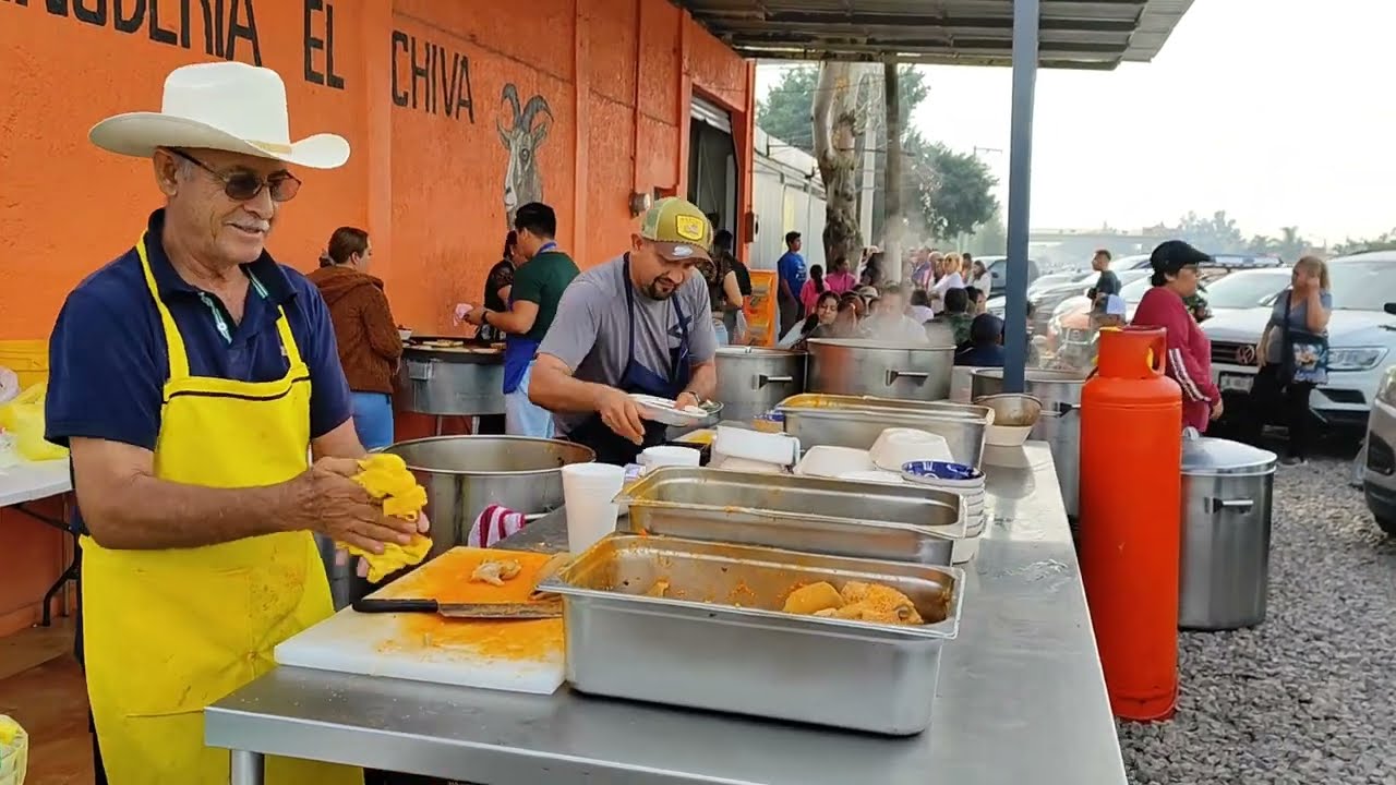 Menudo, birria y chamorro 