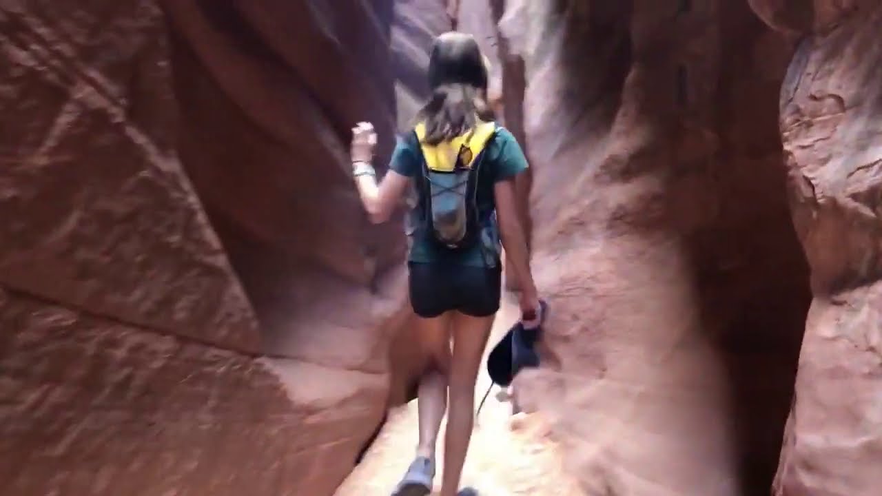 Wire Pass to Buckskin Gulch slot canyon hike