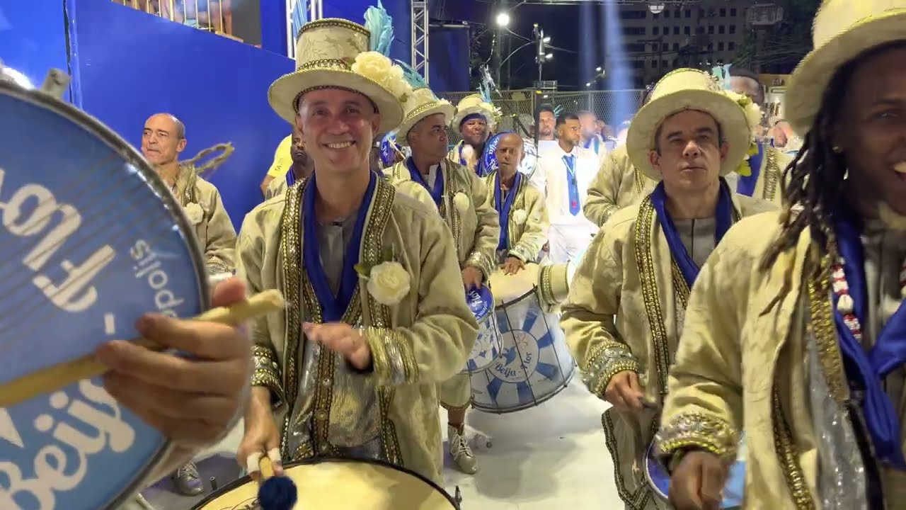 Por dentro da Bateria da Beija-flor no desfile das campeãs do carnaval 2023!