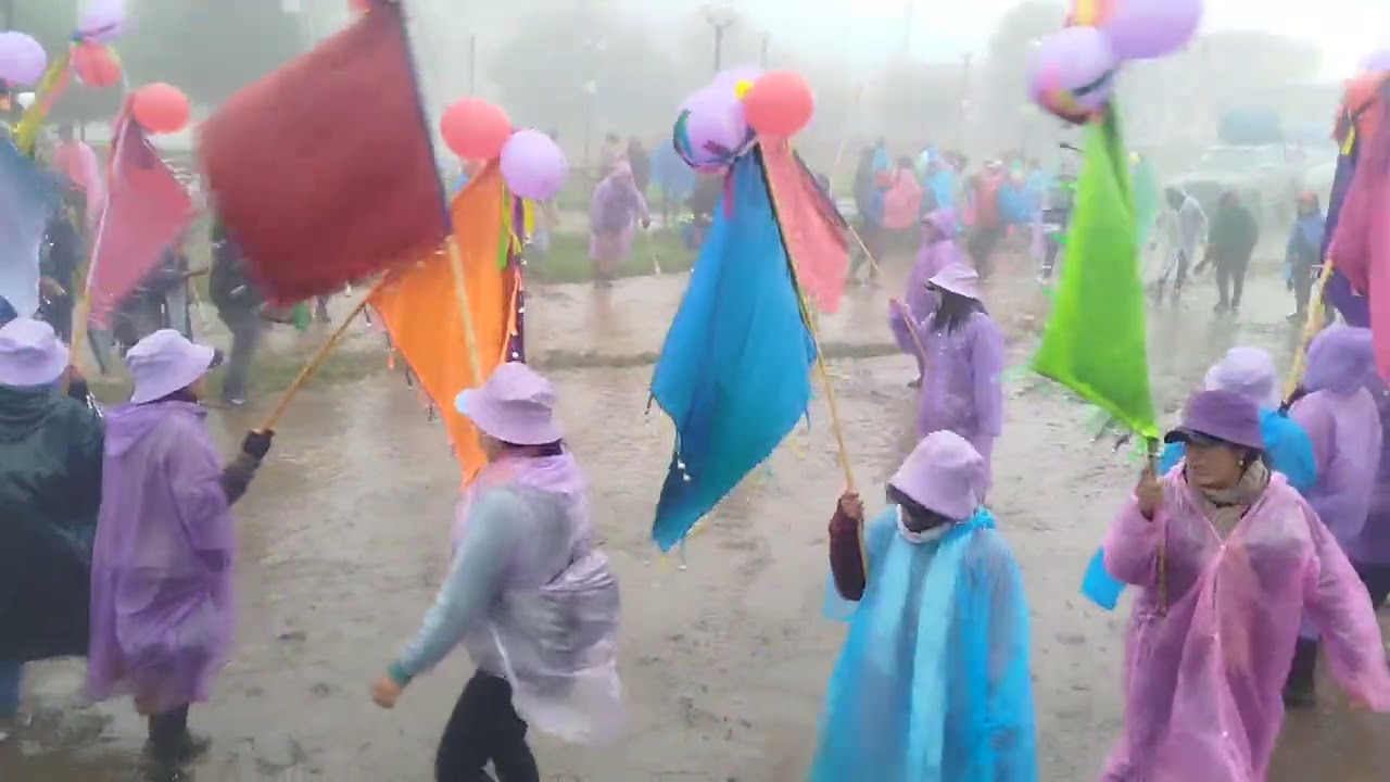 La comparsa los claveles en San Miguel de Curis - Carnavales 2025