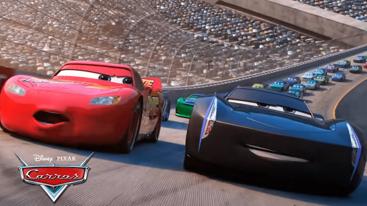 Relâmpago McQueen Se Torna o Último Corredor | Pixar Carros