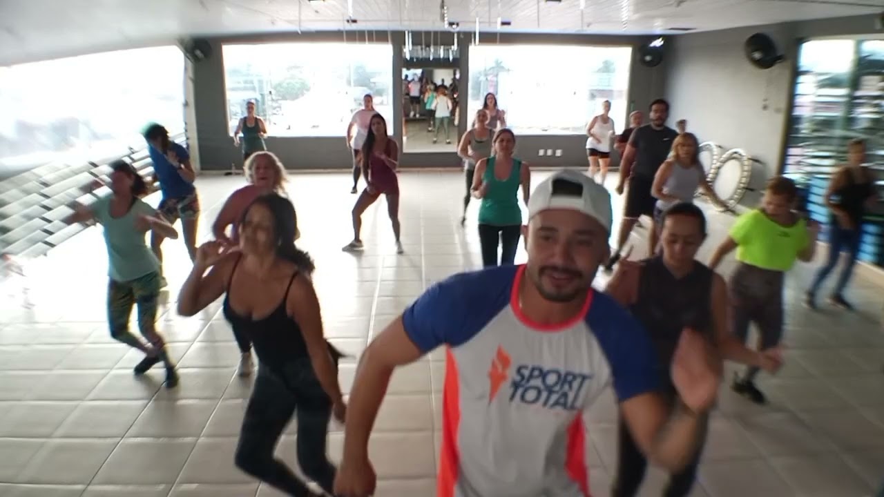 Aula de ritmo matutino 
