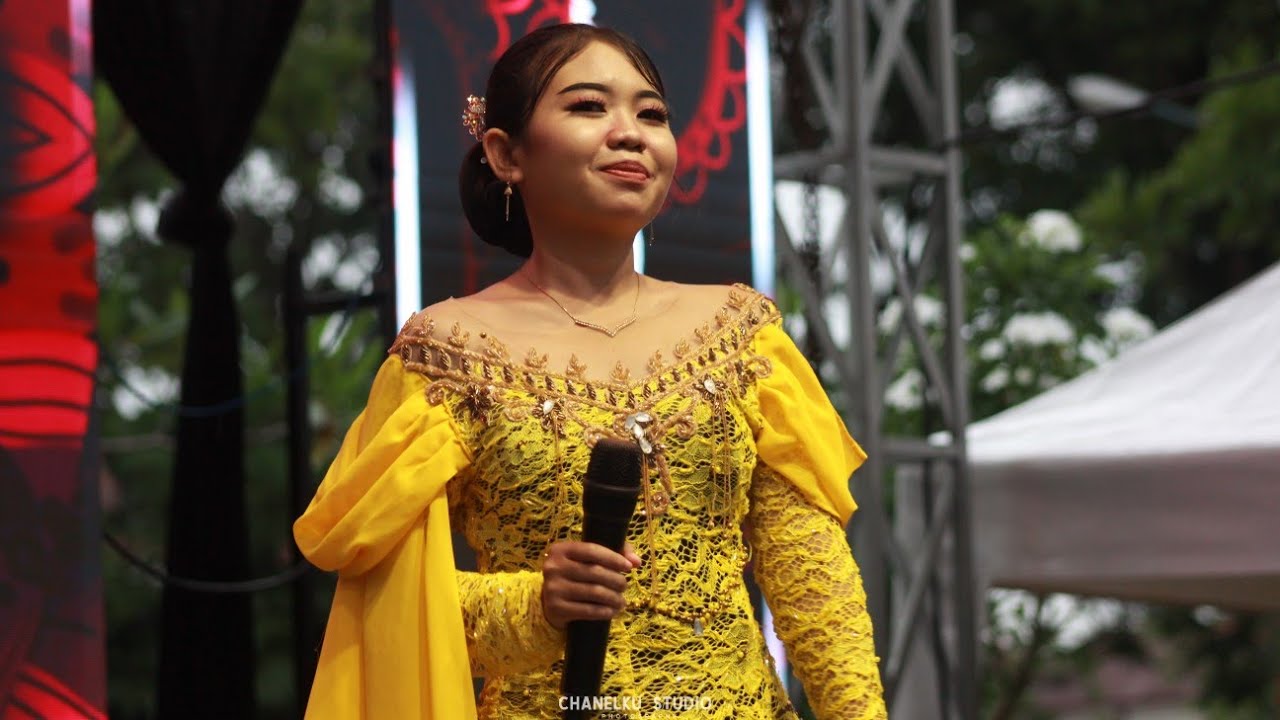 Lali Janjine Voc Enjel Jaranan BUMI SENTHEREWE TULUNGAGUNG 