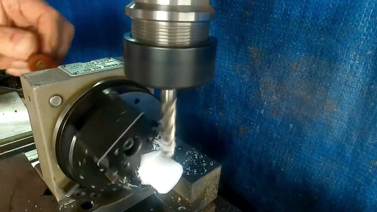 Milling An Eccentric On A Vertical Mill Using A Harig Grind ALL No.1 Spin Indexer