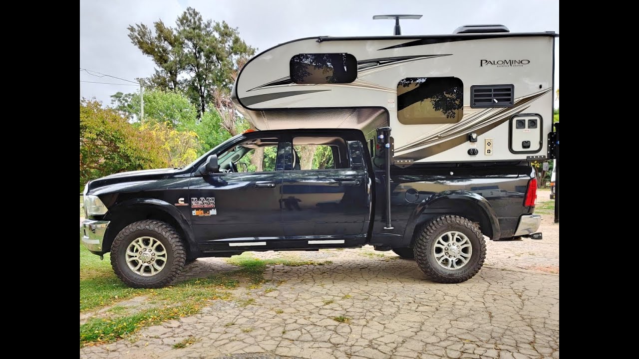 Camper marca Palomino, modelo HS-690 (hardwall)