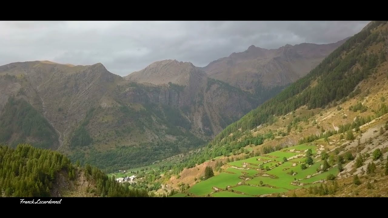 BREIZHZENITUDE , les Alpes , Vallée de Prapic en Champsaur, la France vue du ciel