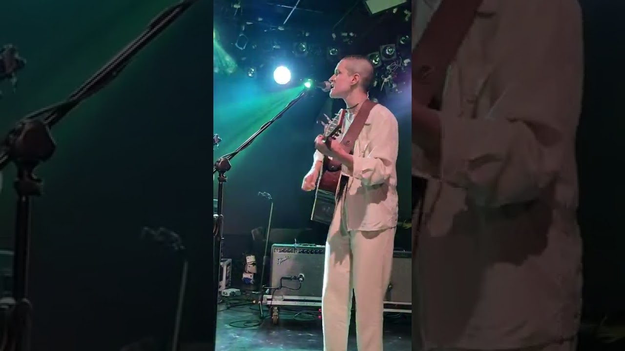 Big Thief - Vampire Empire(new song) w/ lyrics @ Rolling Hall, Seoul 221112