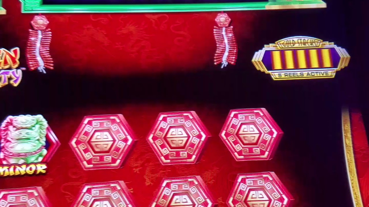 Golden Prosperity slot machine: progressive pop