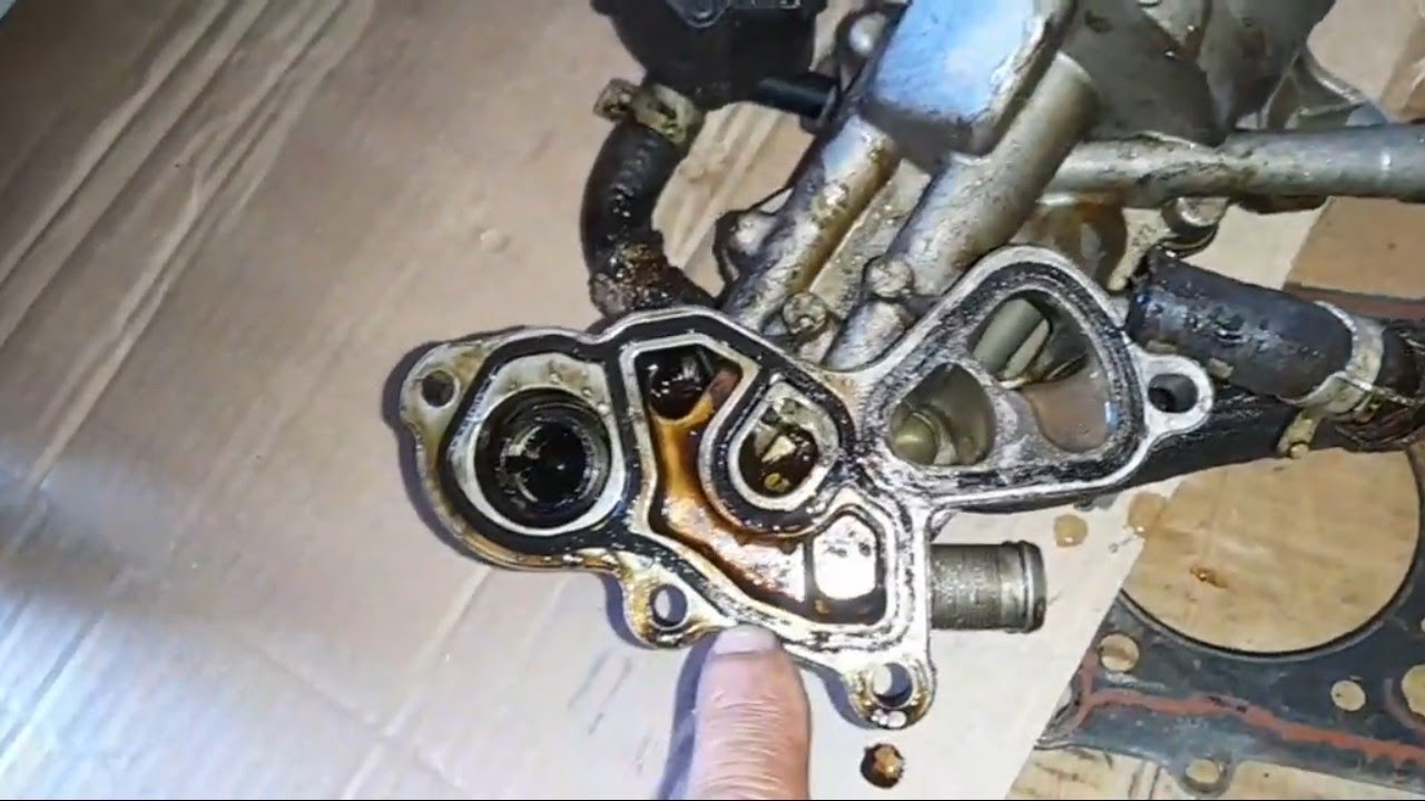 Pérdida aceite Peugeot 3008 motor thp 1.6  16v. Peugeot thp oil leak