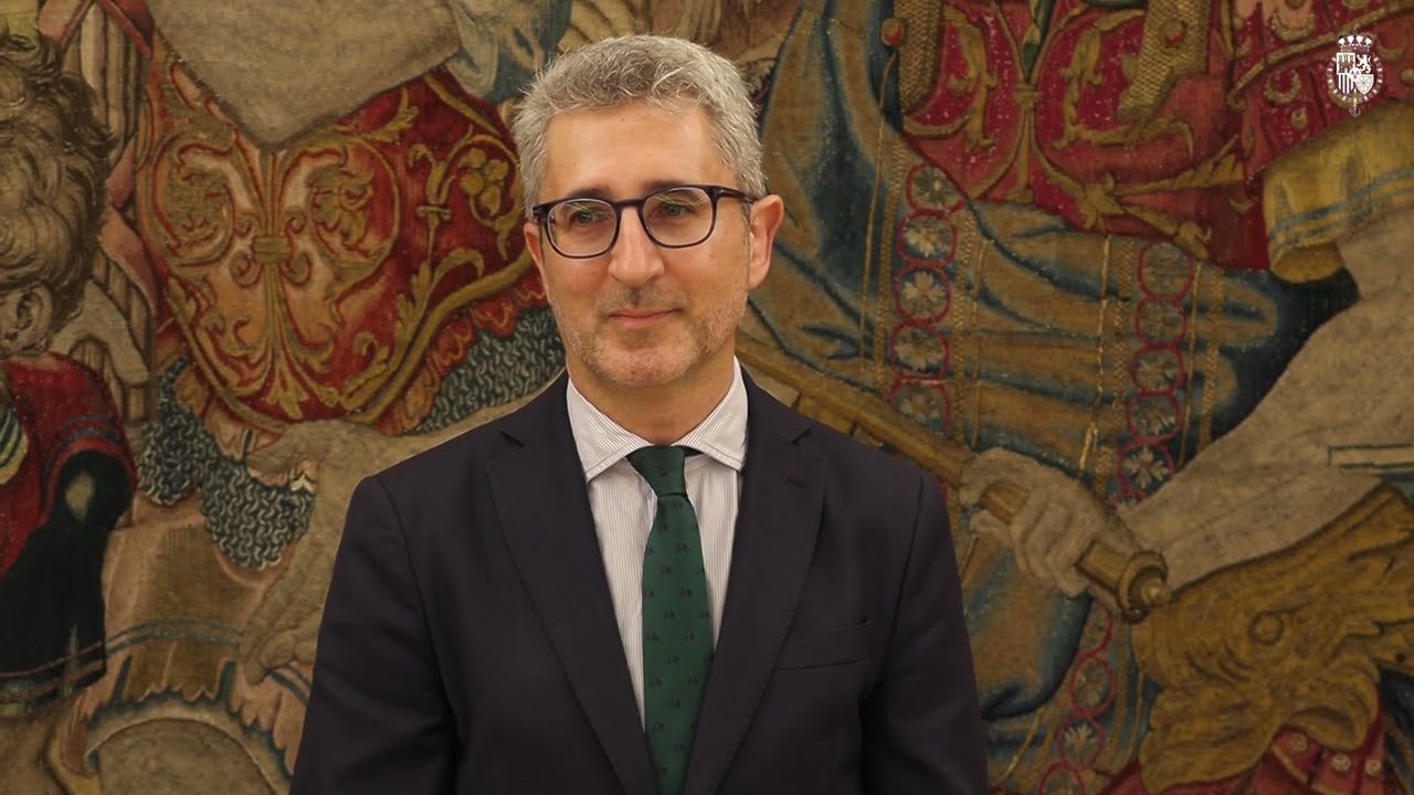 Su Majestad el Rey presidi&oacute; el acto de promesa de los nuevos cargos del Gobierno