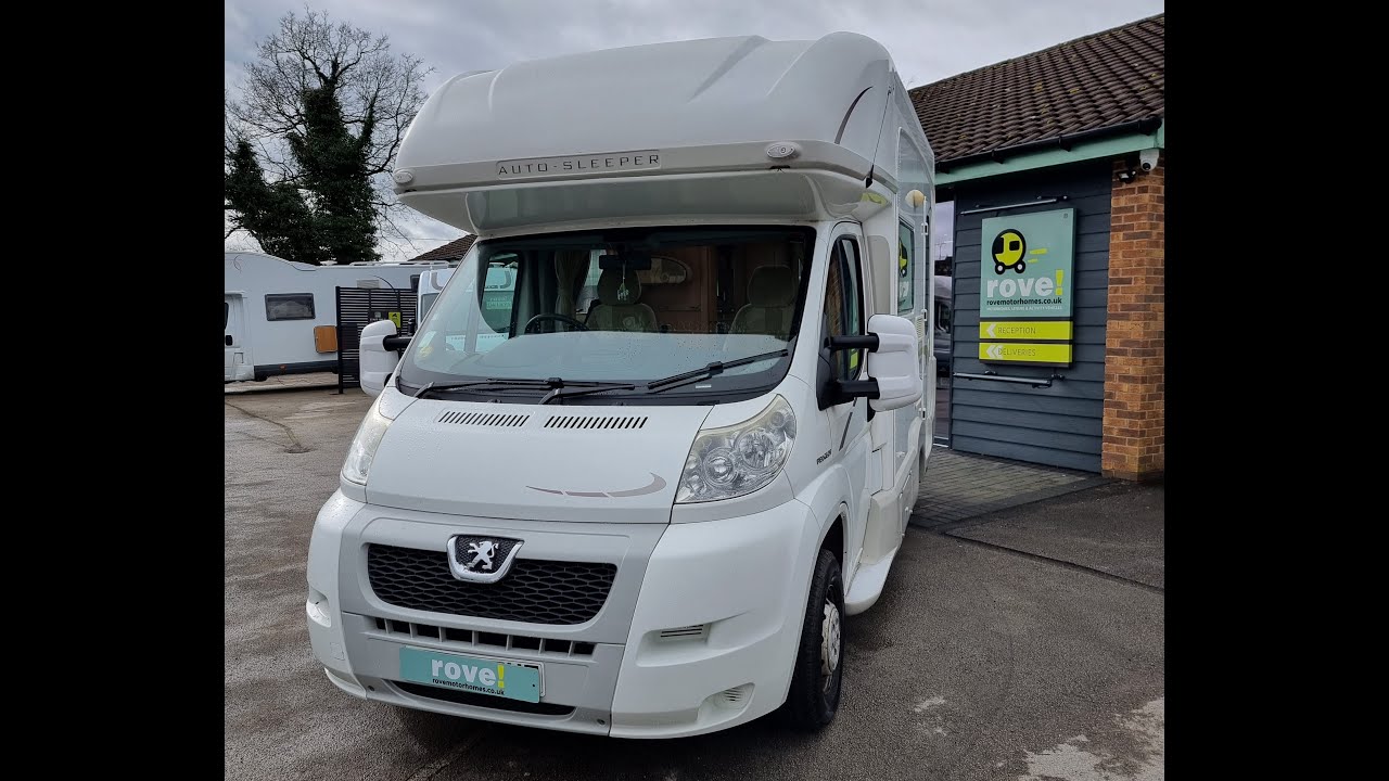2009 AutoSleeper Nuevo 4 berth 4 belt - Selston
