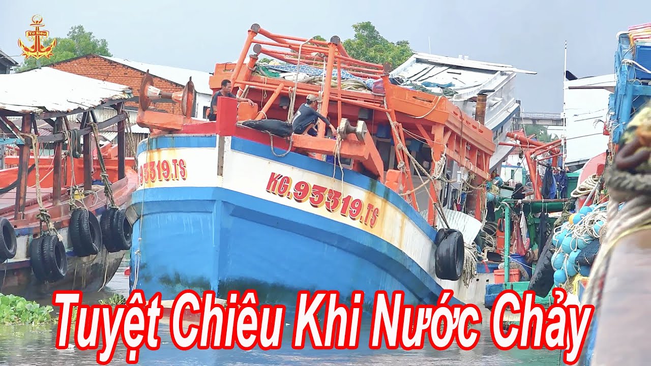 Ghe Cào Bay Lình Huỳnh Ra Khơi Giờ Khổ Quá Anh Em Ơi